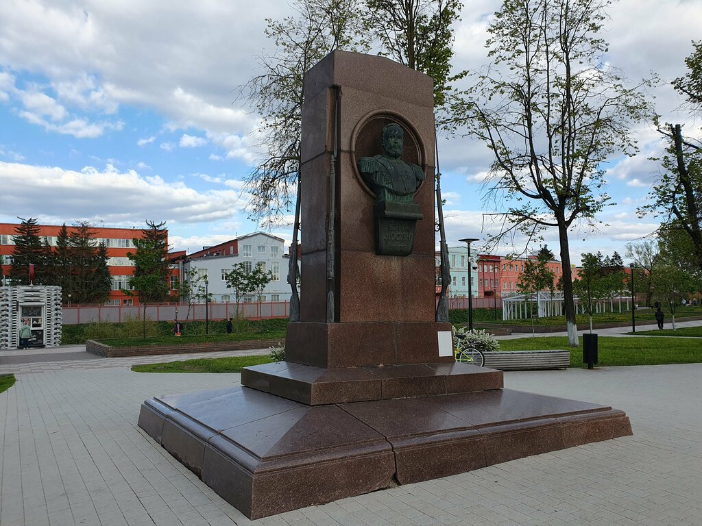 Plaza Сквер Тульского оружейного завода, , foto