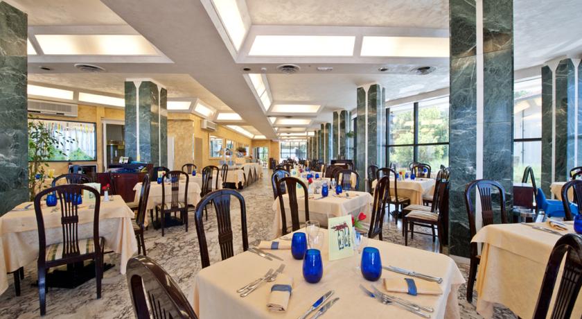 Фото Hotel Diplomat Palace