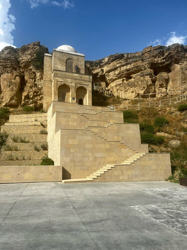 Landmark, attraction Diri Baba Mausoleum, Maraza, photo
