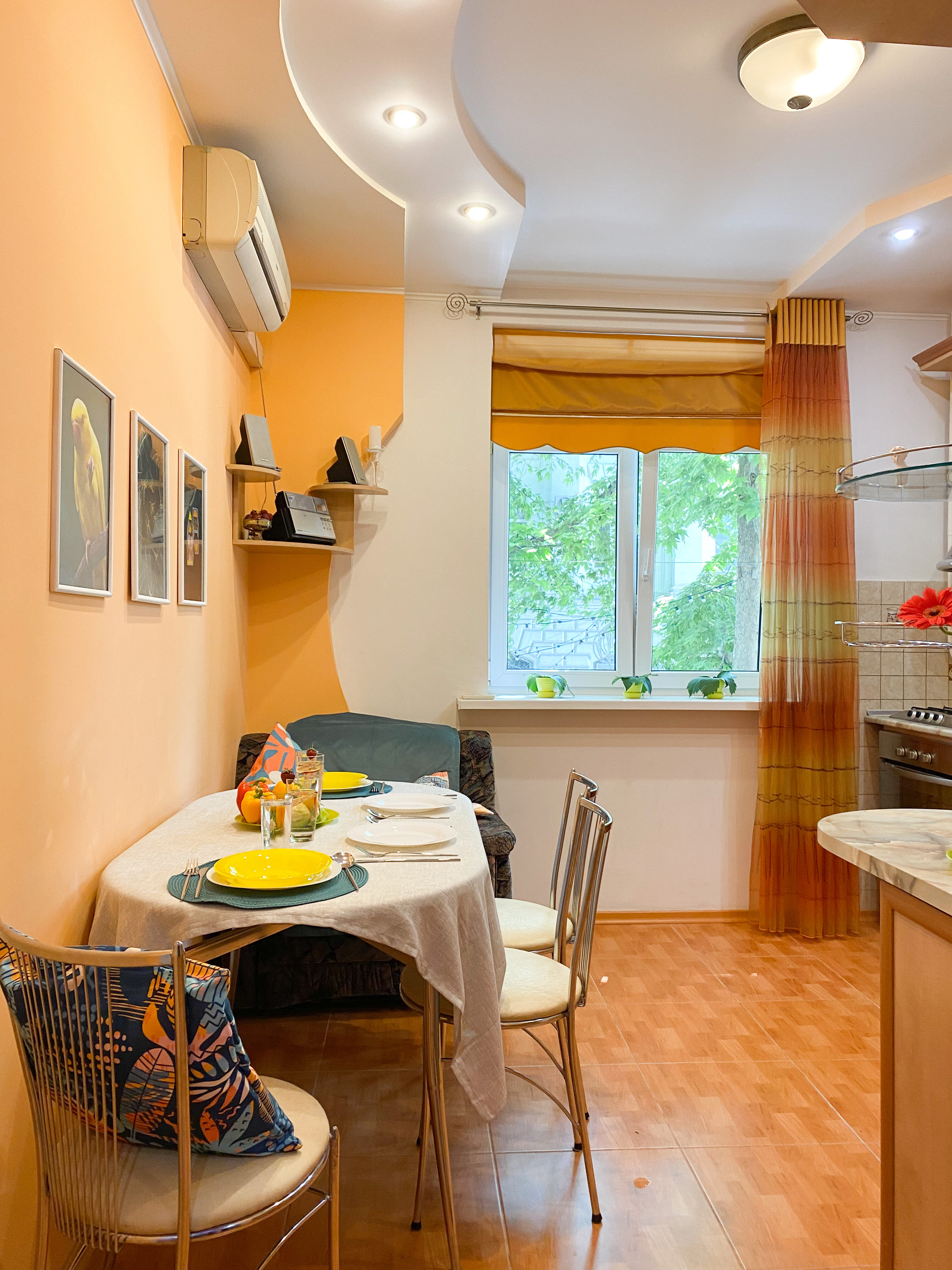 Фото Счастье жить в самом сердце Севастополя в яркой квартире