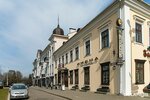 Hasciny dvor (Svabody Square, 4), atracción