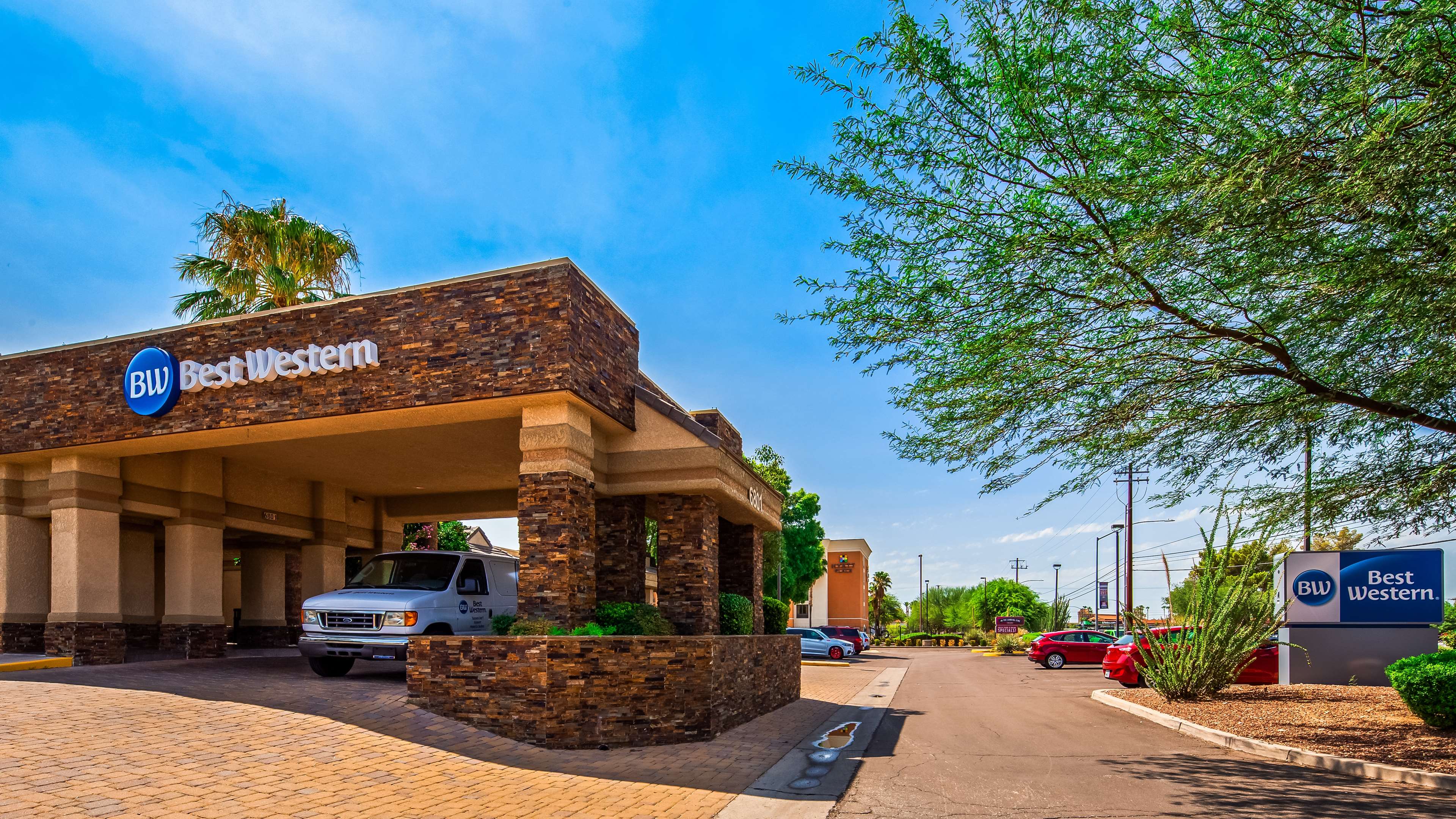 Фото Best Western Tucson Int'l Airport Hotel & Suites