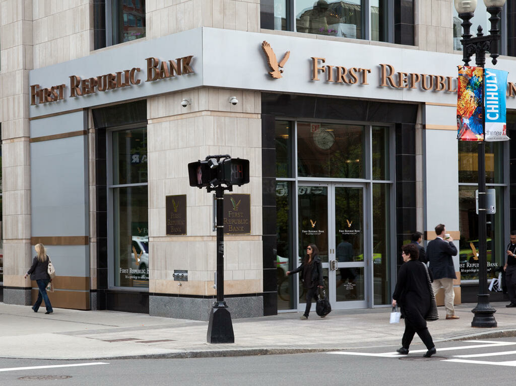 Financial consulting First Republic Bank, Boston, photo