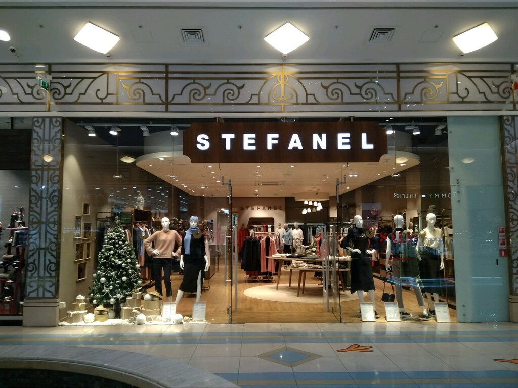 Магазин одежды Stefanel, Санкт‑Петербург, фото