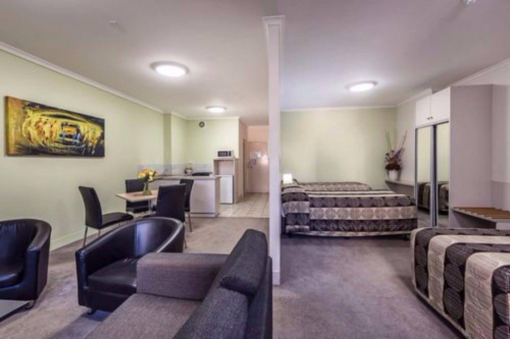 Фото Comfort Inn & Suites Goodearth Perth
