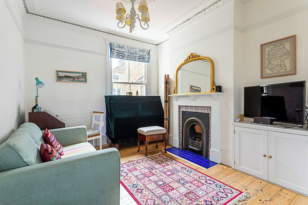 Фото Gorgeous Brixton Garden House