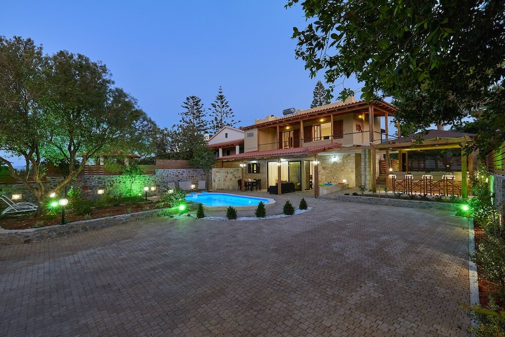 Фото Feronia Villas