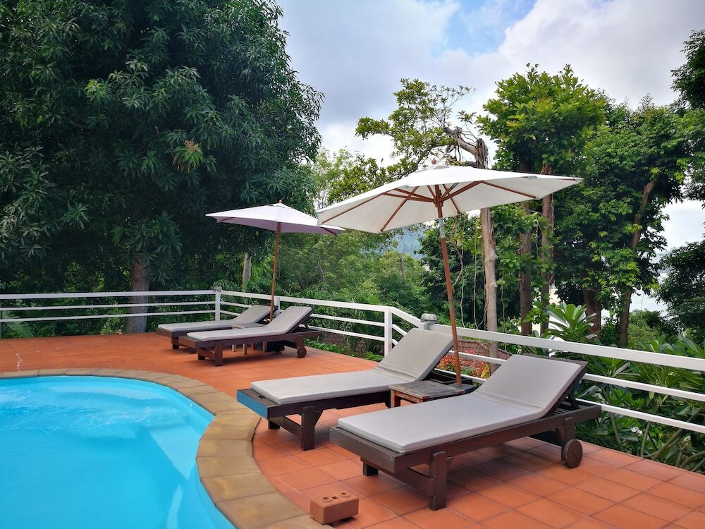 Фото On The Hill Karon Resort