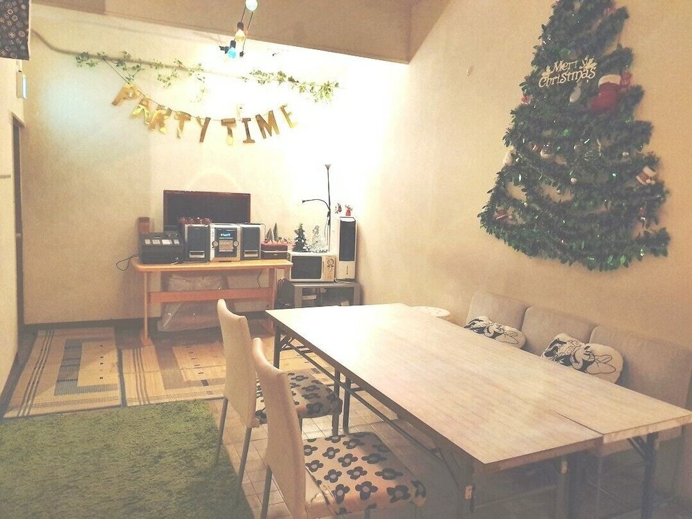 Фото Royal Home Dormitory - Hostel