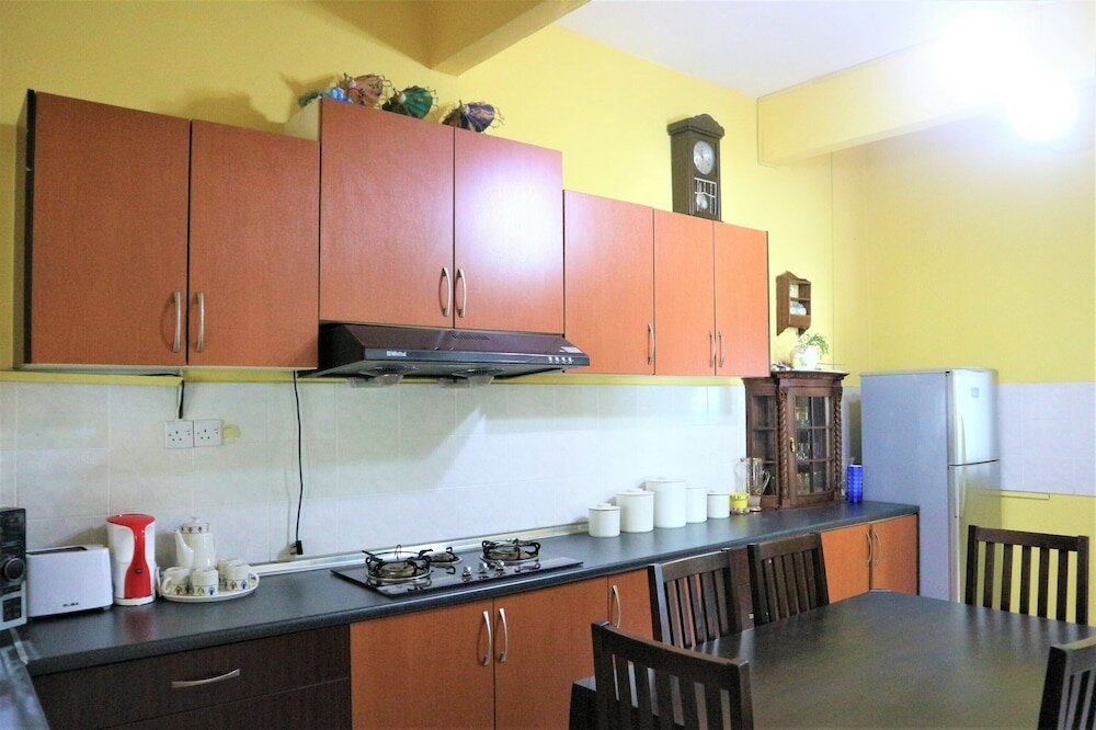 Фото Oyo 90300 D'hitech Home