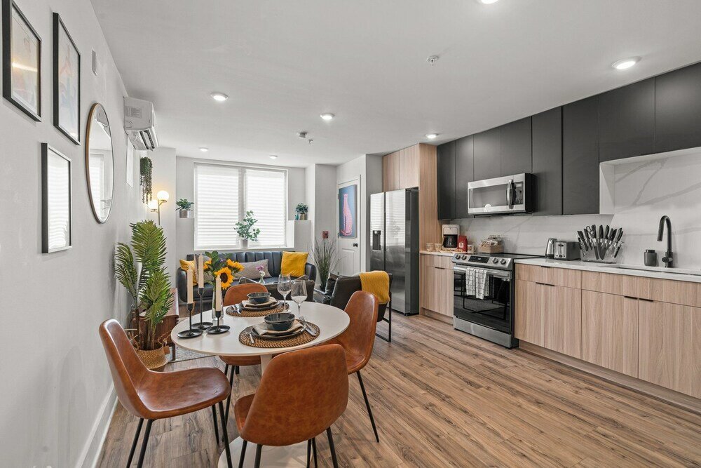 Фото Luxurious Modern Apt Near Art Museum