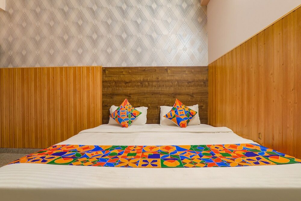 Фото Fabhotel Gsv Inn