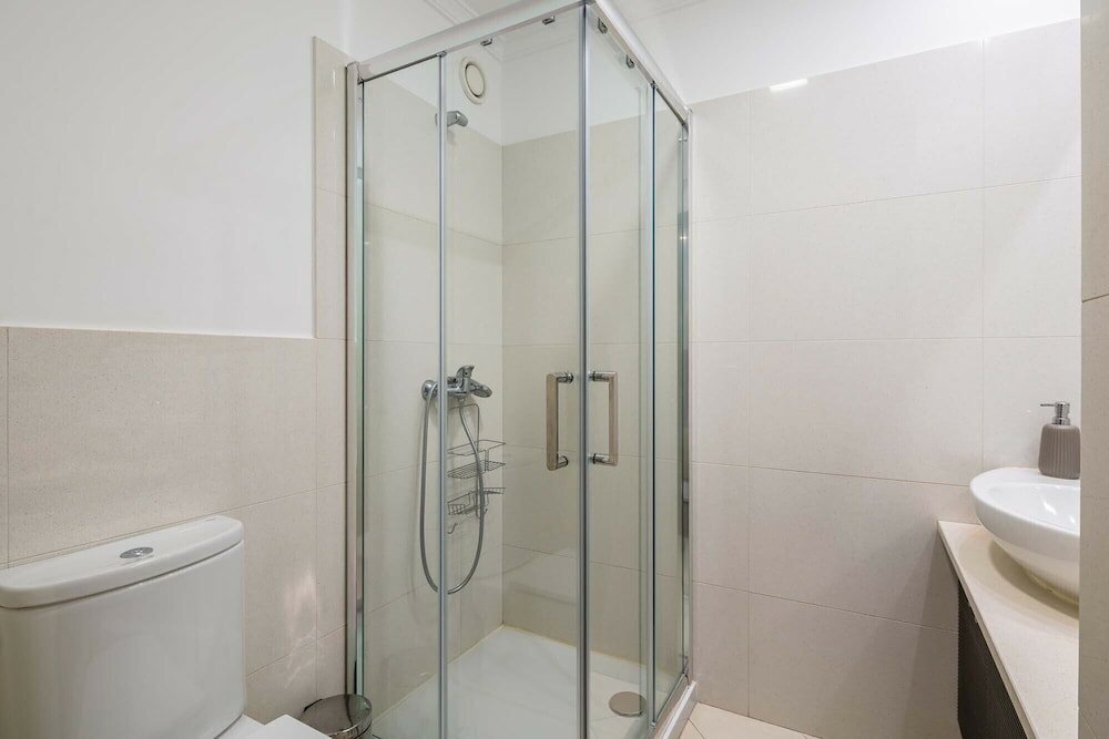 Фото Oceanside Terrace Apartment by Holiday Rental Management