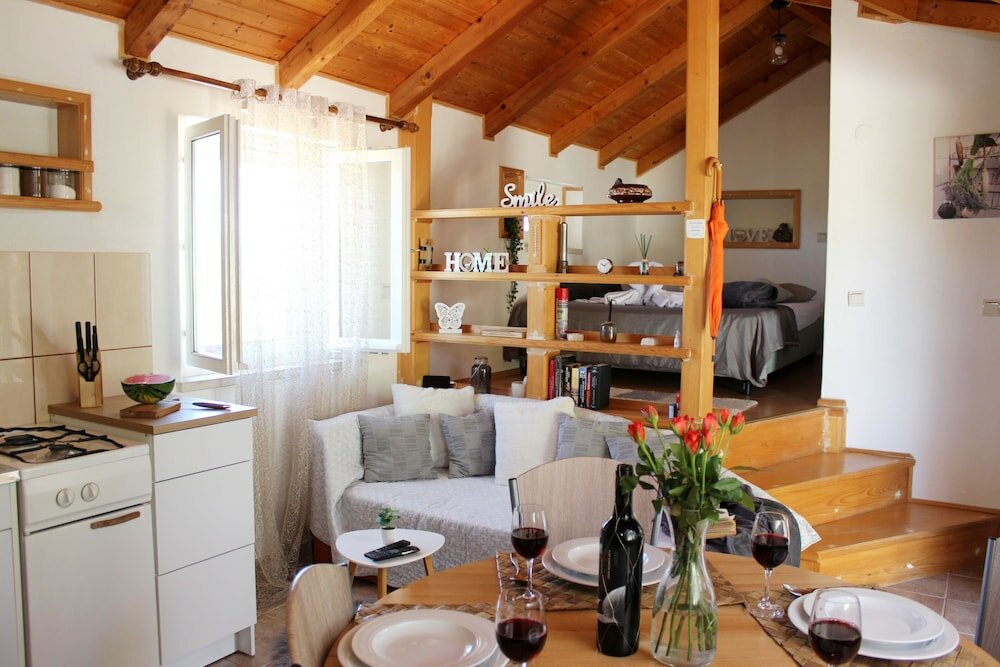 Фото Robinson House Dubrova