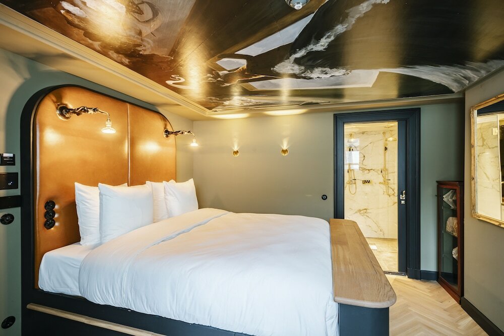 Фото Hotel The Noblemen