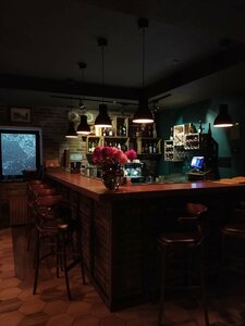 Brevis. Gastrobar (proyezd Gogolya, 11), restaurante