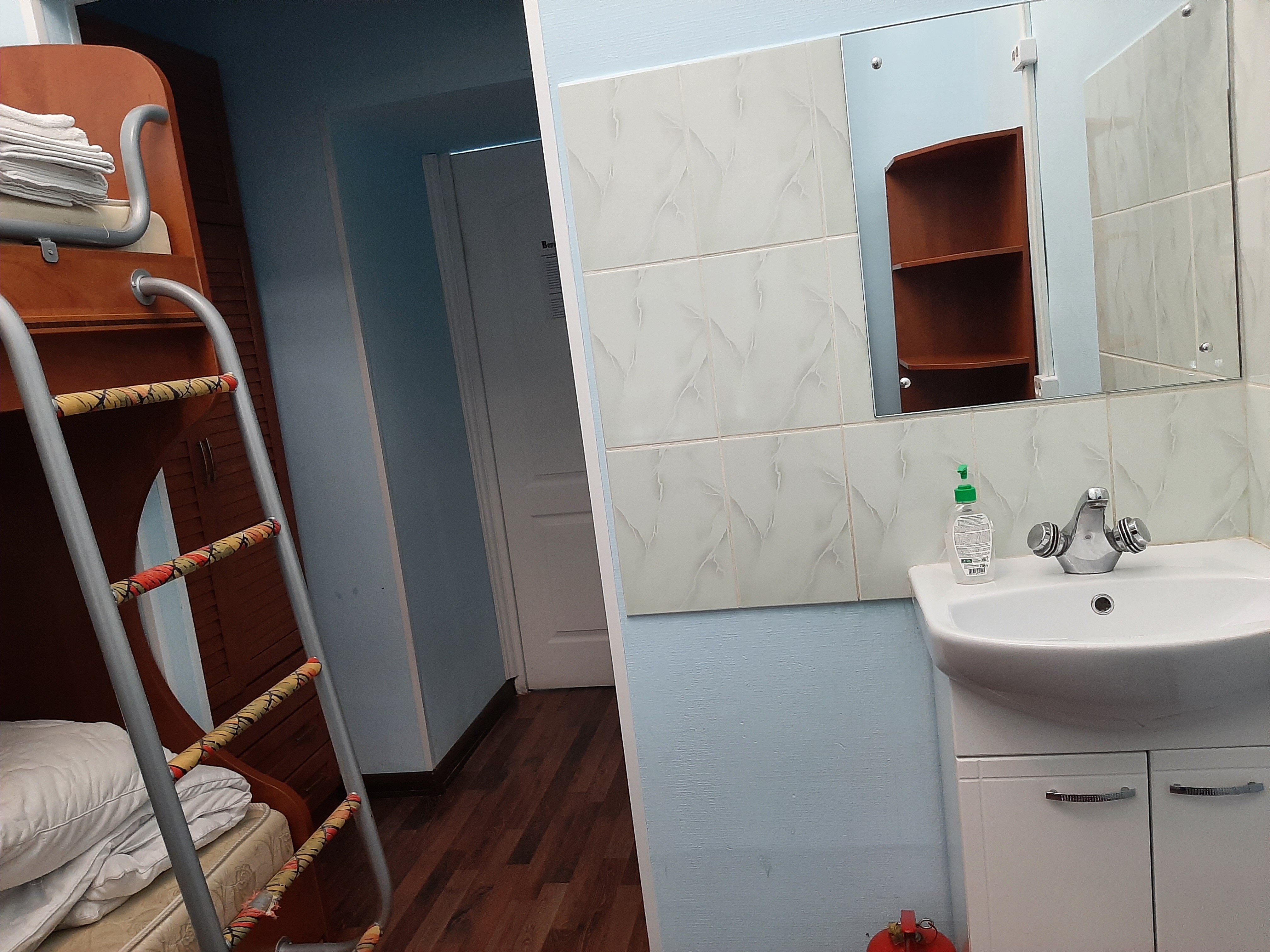 Фото Вернисаж