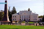 Ансамбль площади Свободы с застройкой 1950-60-х гг. (ploshchad Svobody, 9) ، معلم جذب سياحي