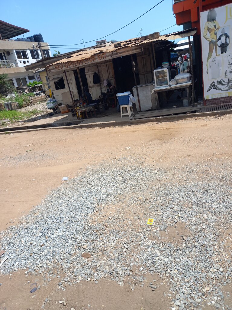Shoe store Shoe Doctor Osu, Accra, photo