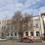 Доходный дом с лавками Смирнова (Maksima Gorkogo Sstreet, 27), landmark, attraction