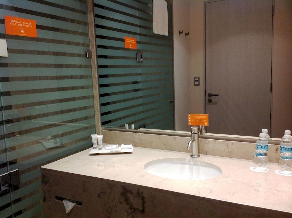 Фото Real Inn Cancun