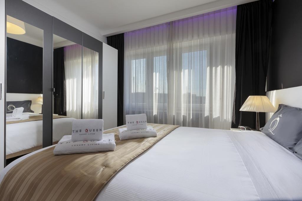 Фото The Queen Luxury Apartments - Villa Giada