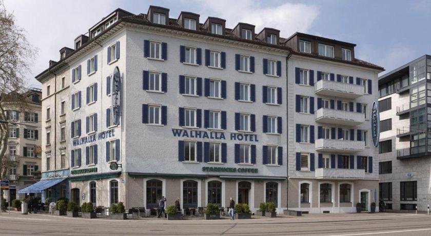 Фото отеля 2