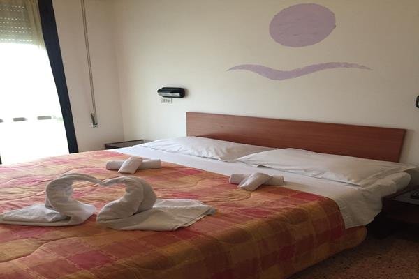 Фото Hotel Criss