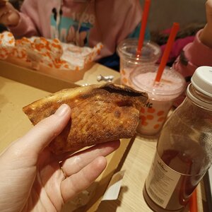 Dodo Pizza (ulitsa Dzerzhinskogo, 33) ، محل صنع البيتزا