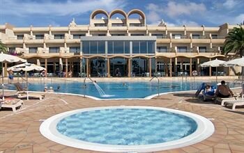 Гостиница Sbh Taro Beach Hotel
