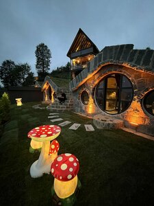 Гостиница Hobbit Chalet