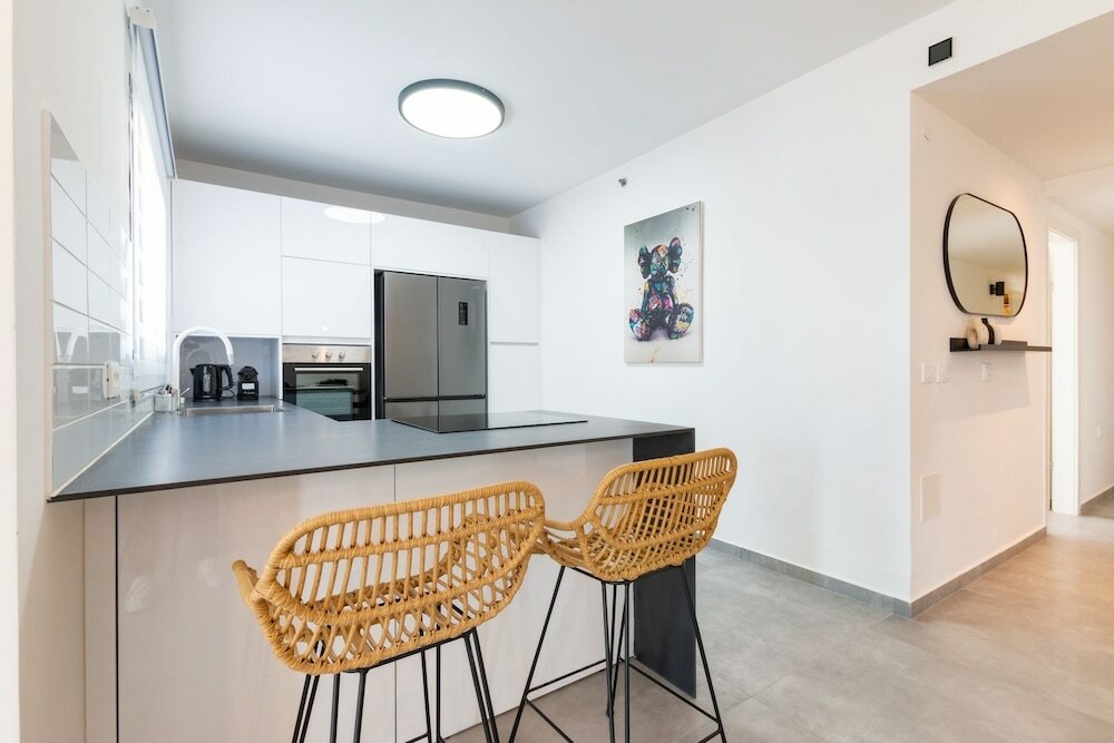 Фото Luxury Apt 3 Br New Tower Parking