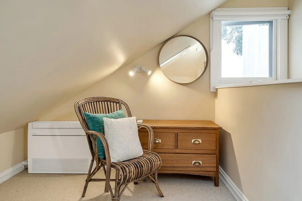 Фото Charming Workers Cottage in a Perfect Enclave