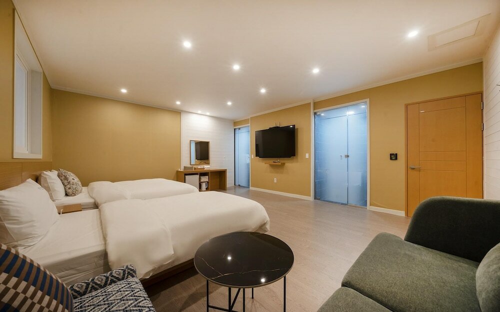 Фото Pohang E&a Hotel