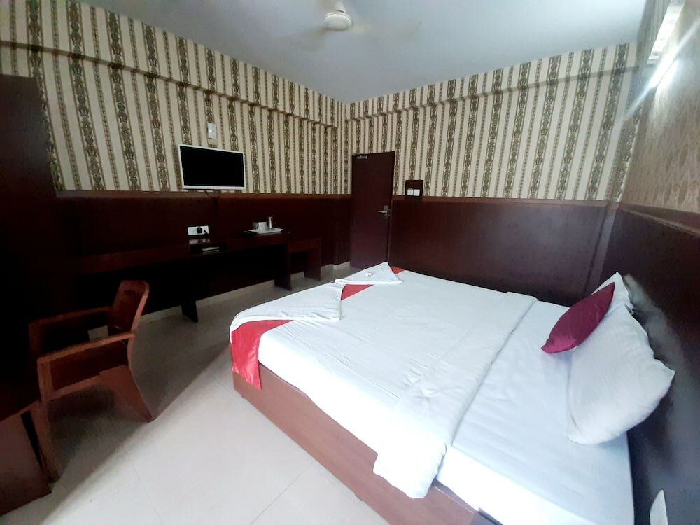 Фото Mysore Mayflower Hotel