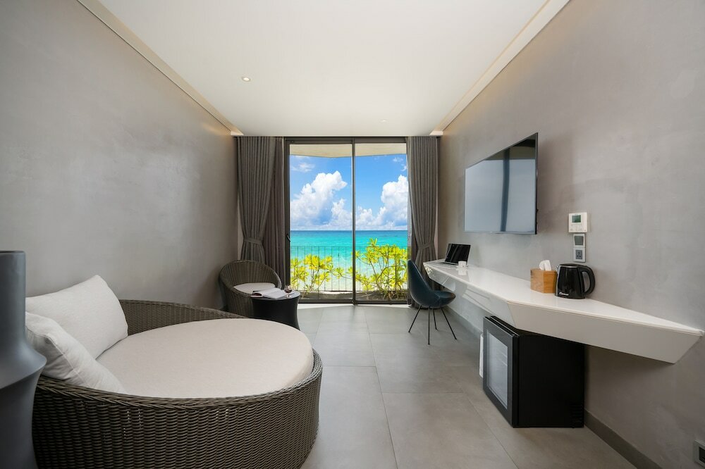 Фото M Suite Danang Beach