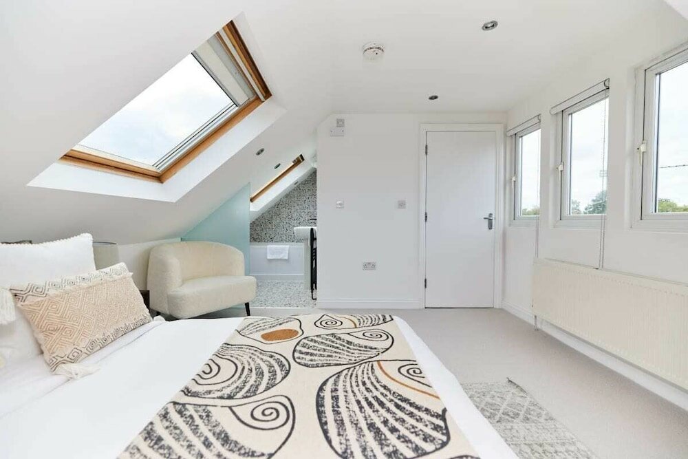 Фото The Wandsworth Gem - Astonishing 3bdr Flat