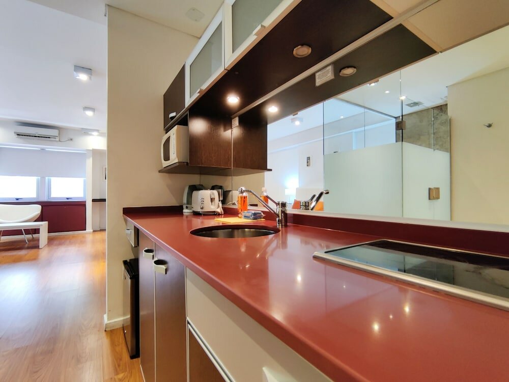 Фото Bens Downtown Apartments