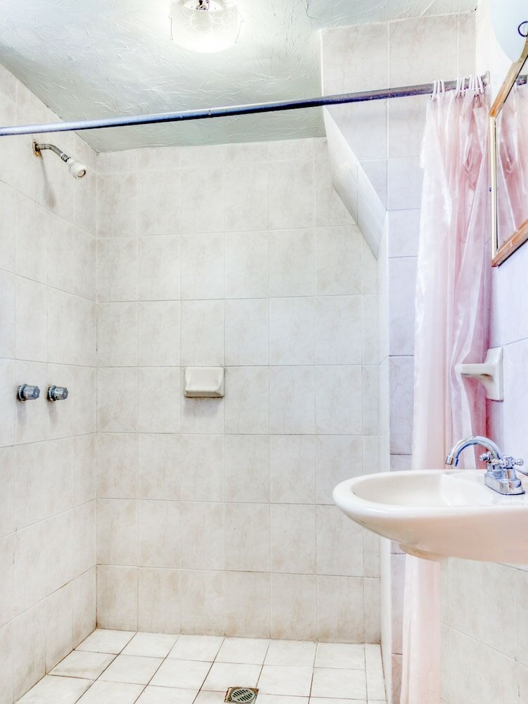 Фото Capital O Hotel La Siesta, Gómez Palacio