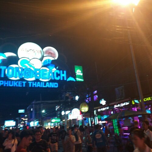 Гостиница Mėnulis Coolly House Patong