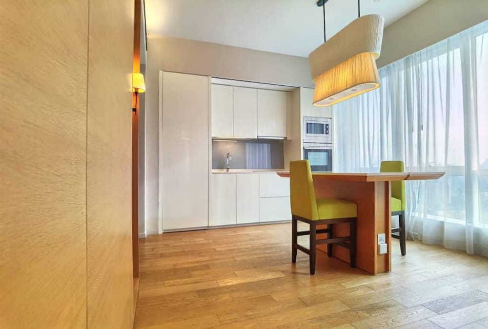 Фото Lanson Place Bukit Ceylon