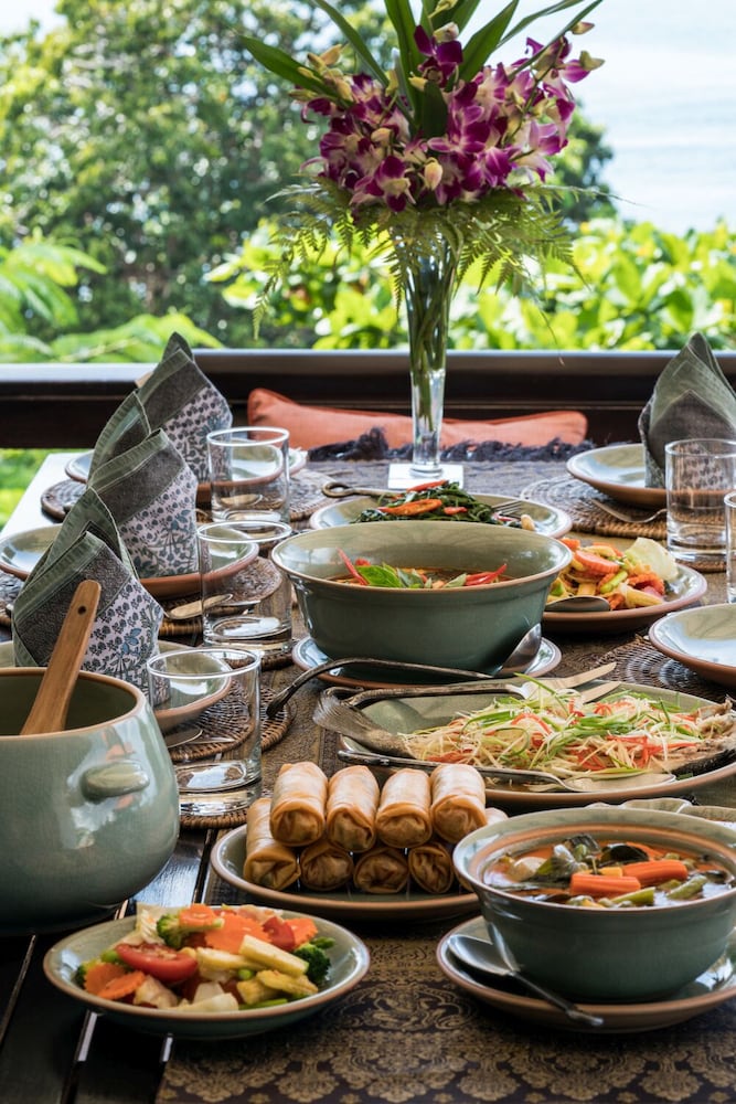 Фото Villa Baan Hen 5 Bedroom Kata Beach