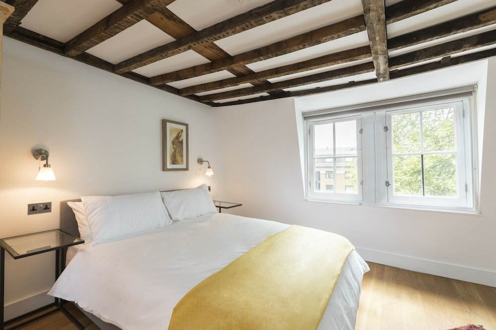 Фото Altido Smart 3 bed Flat in Islington, Close to Angel Tube