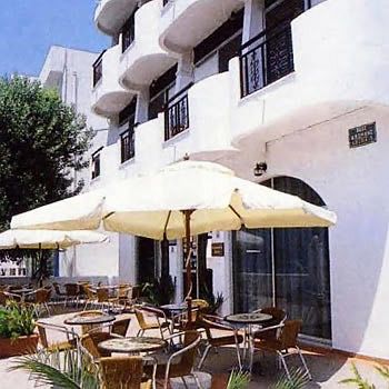 Фото Captain's Hotel