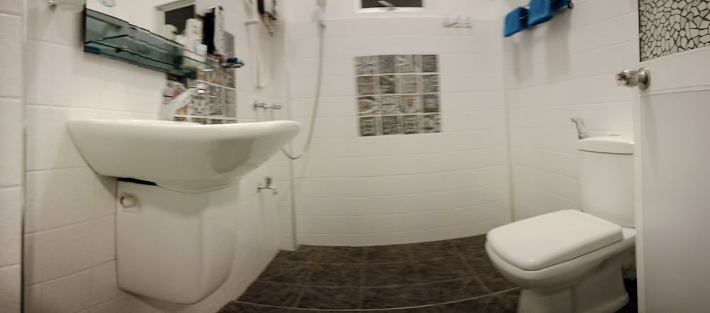 Фото Suriya Homestay Mirissa