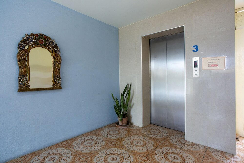 Фото Oyo 75356 Thipsiri Lodge