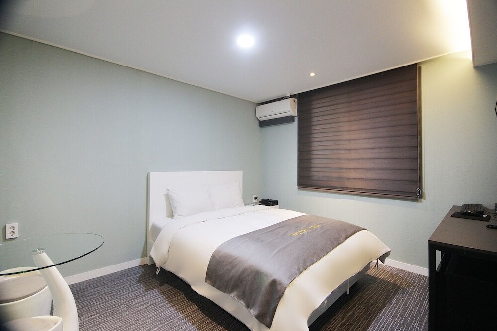 Фото Yeosu Hotel You