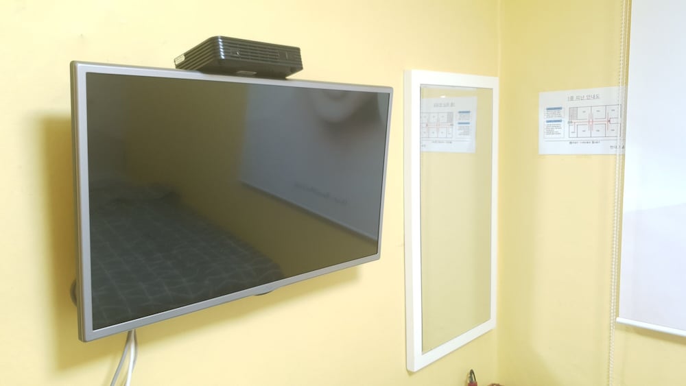 Фото Hipzy Guesthouse