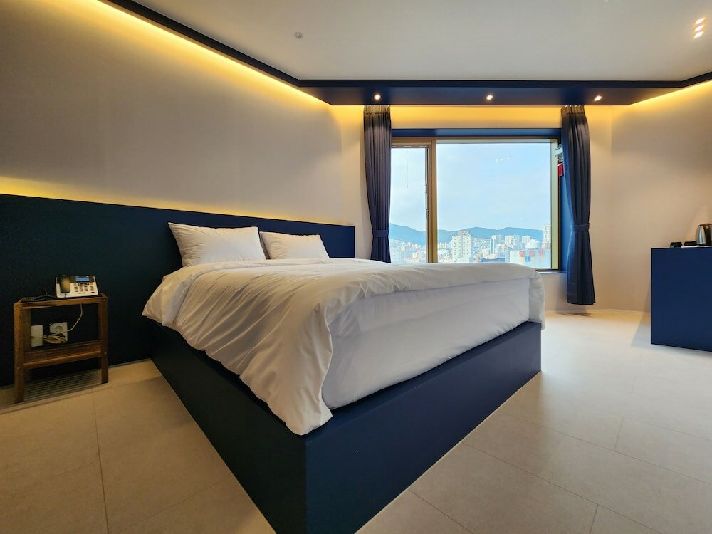 Фото Goldstone Hotel