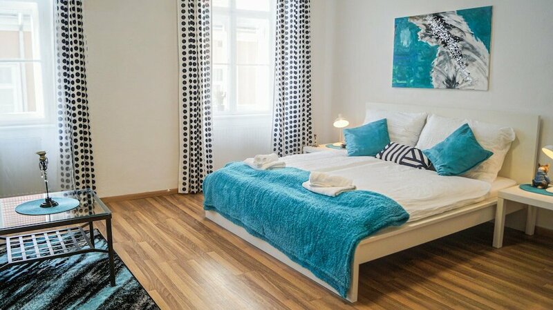 Гостиница Modern Apartment in The Heart of Vienna 5 в Вене
